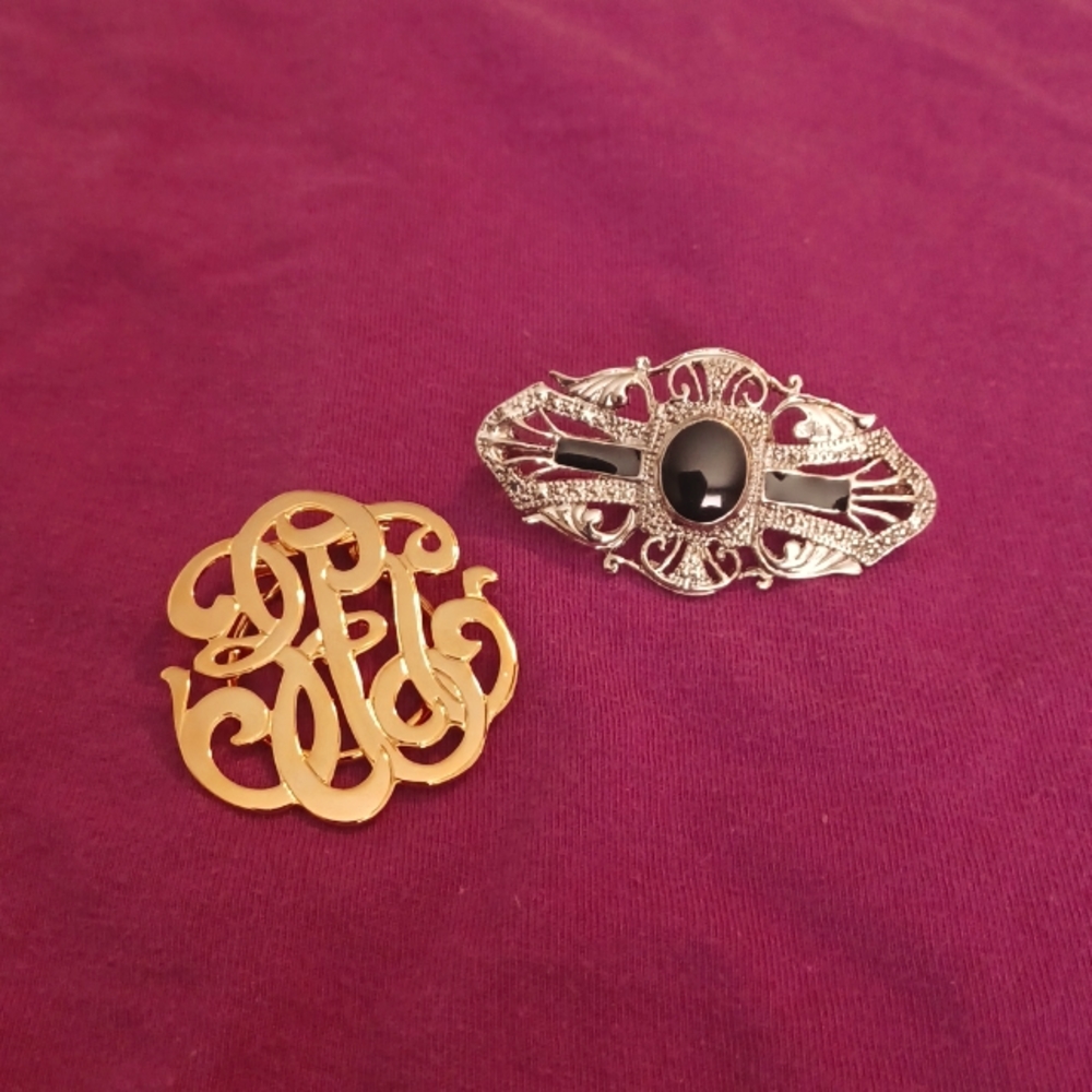 NWOT Ladies Pins